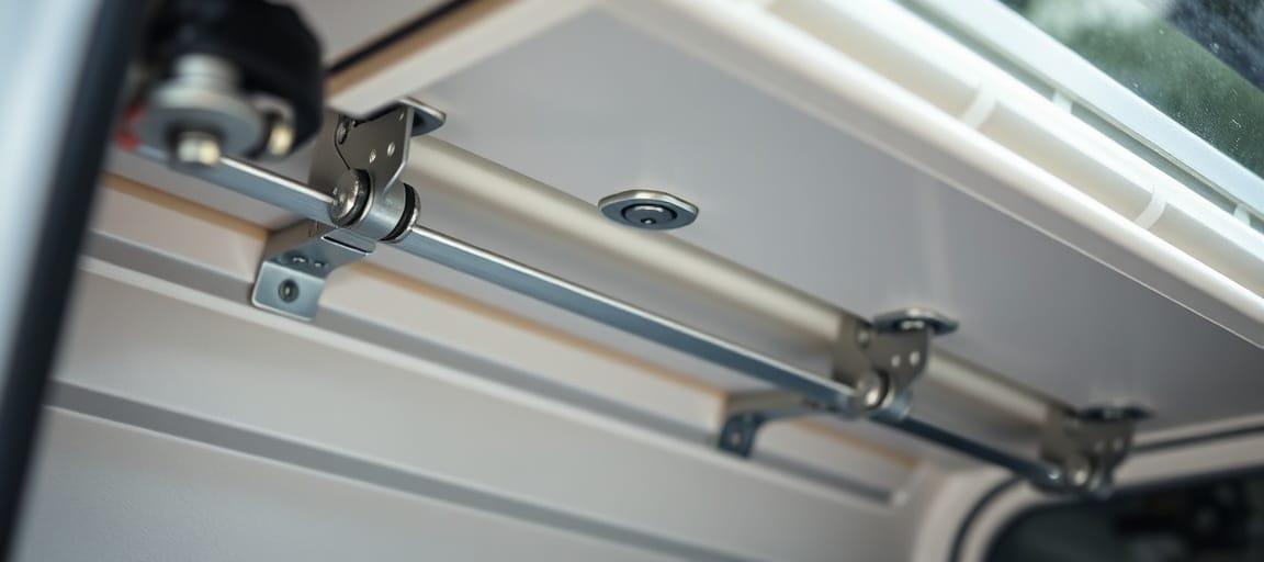 Installation technique et matériel professionnel — machine glace italienne camion