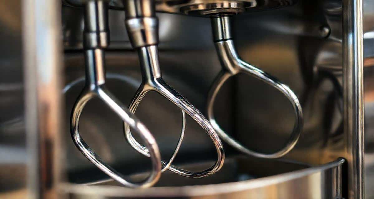 L'équipement professionnel et les machines — machine glace italienne camion
